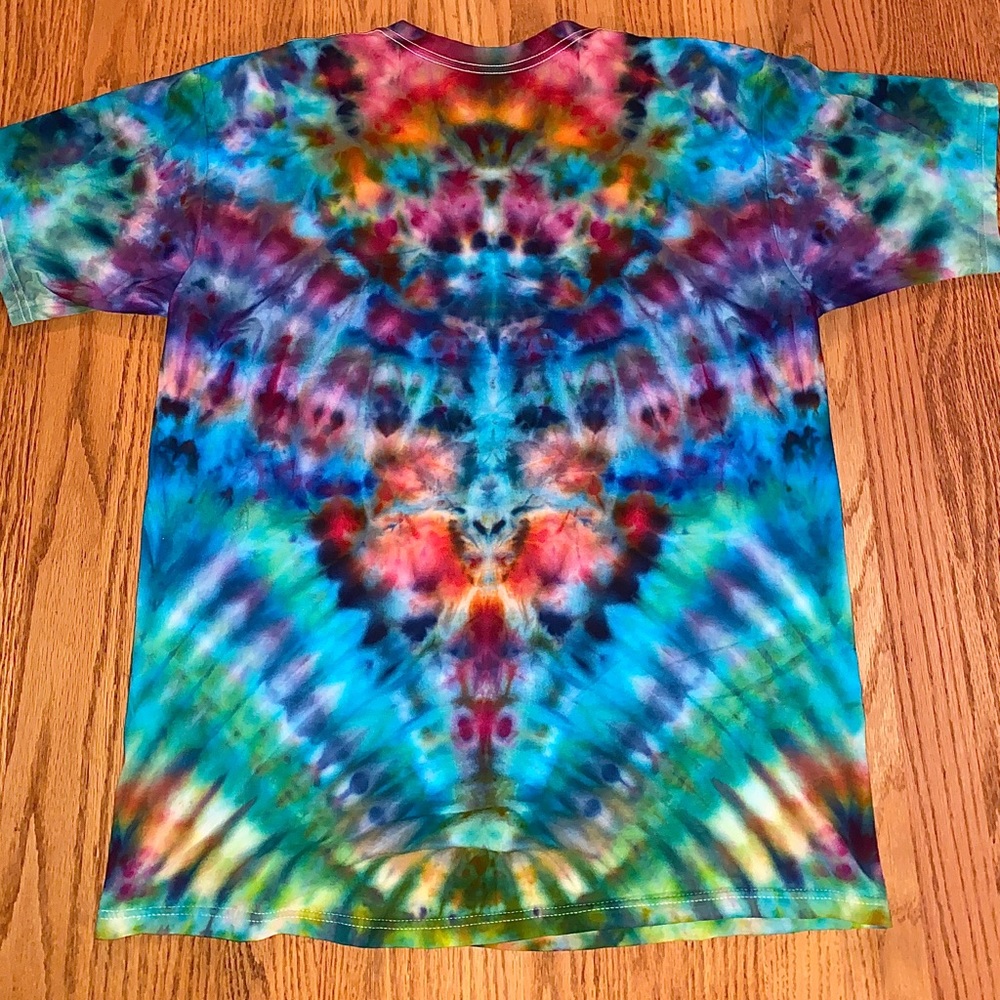 Custom tie dyed tshirt XL